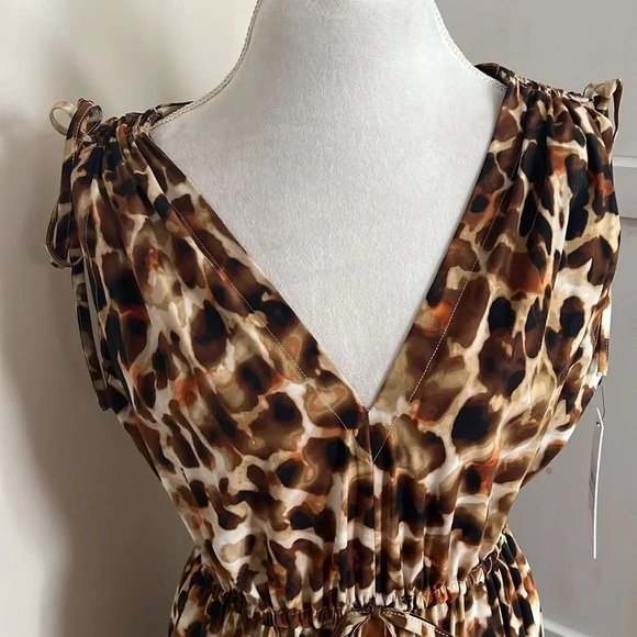 Calvin Klein Animal Print Tie-Shoulder Maxi Dress with Drawstring Elastic Waist - Picture 5 of 16